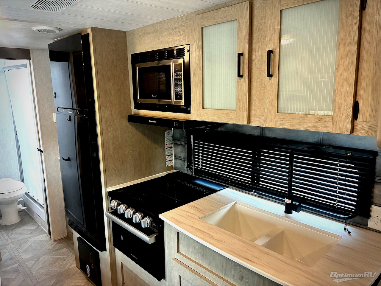 2024 Forest River Wildwood X-Lite 19DBXL Photo 5