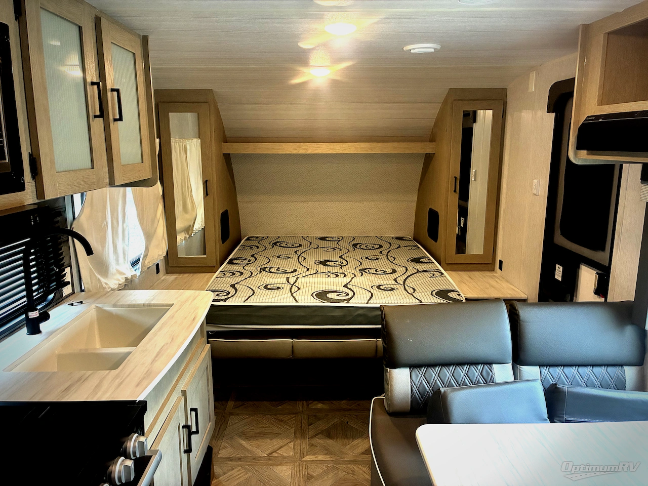 2024 Forest River Wildwood X-Lite 19DBXL Photo 9