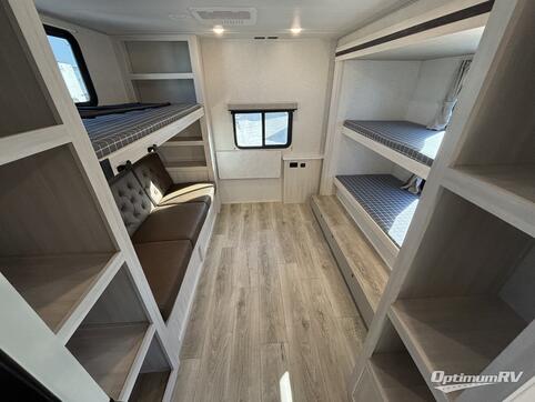 2025 Forest River Surveyor Legend X 32CAMP RV Photo 3