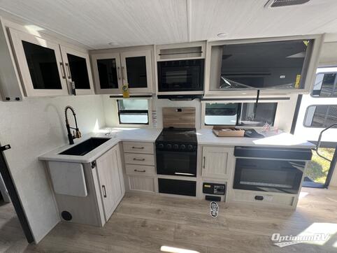 2025 Forest River Grand Surveyor 253RLS RV Photo 3