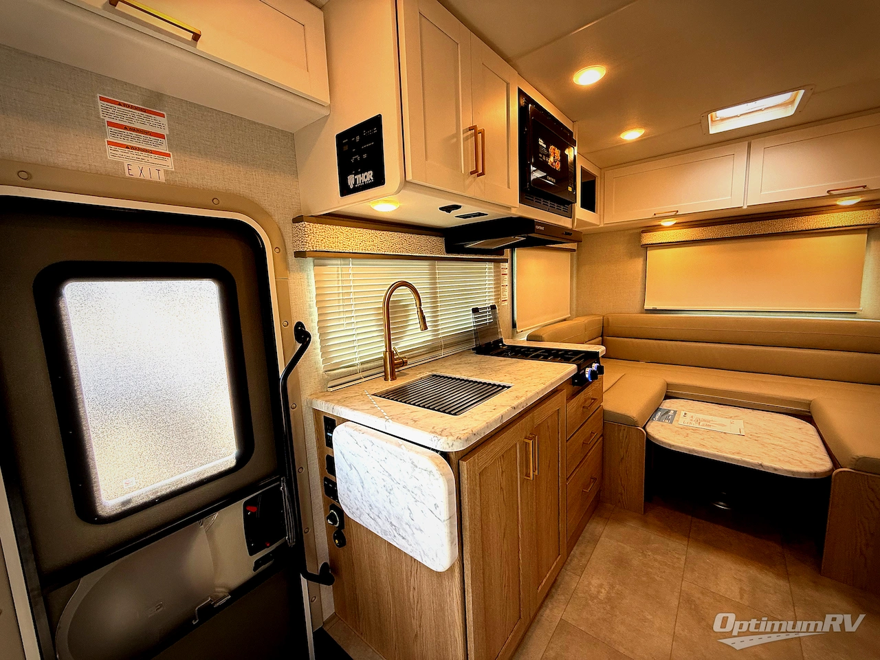 2026 Thor Chateau 19Z Photo 17