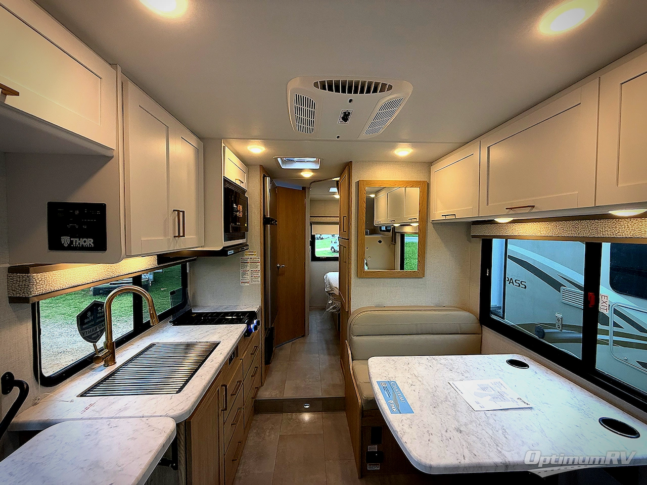 2026 Thor Chateau 22Z Photo 4