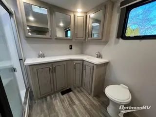 2022 Keystone alpine 3700FL RV Photo 3