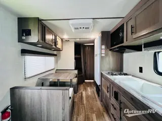 2022 Gulf Stream Kingsport Ultra Lite 248BH RV Photo 2