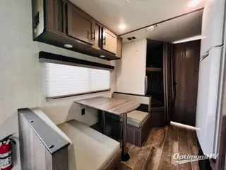 2022 Gulf Stream Kingsport Ultra Lite 248BH RV Photo 3