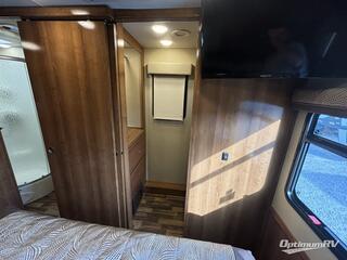 2018 Coachmen Pursuit 32 WC RV Photo 3