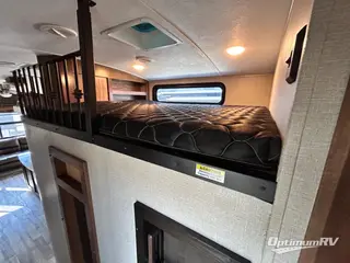 2017 Keystone Montana 3950BR RV Photo 3