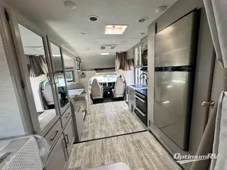 2024 Thor Chateau 24F Chevy RV Photo 2