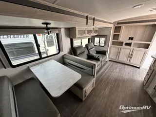 2022 Cruiser Twilight Signature TWS 3300 RV Photo 2