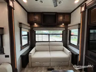 2020 Heartland Landmark NEWPORT 365 RV Photo 2