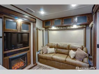 2017 Keystone Montana High Country 305RL RV Photo 3