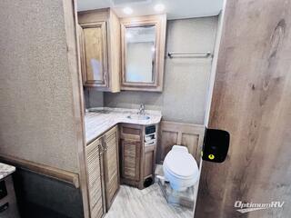 2019 Holiday Rambler Vacationer 36F RV Photo 4