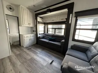 2021 DRV Luxury Suites Mobile Suites 41 FKMB RV Photo 2