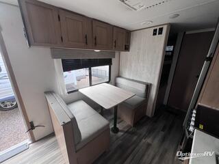 2022 Prime Time Avenger 26BK RV Photo 3