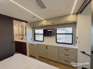 2025 Palomino Columbus 383RLH RV Photo 4