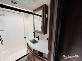 2021 Grand Design Solitude S-Class 3950BH RV Photo 4