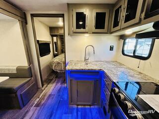 2022 CrossRoads Volante 28BH RV Photo 2