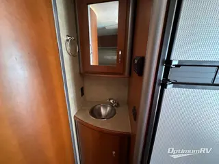 2008 Winnebago View 24J RV Photo 3