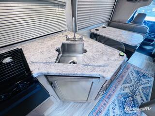 2021 Thor Four Winds 28A RV Photo 3