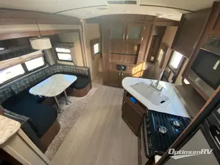 2017 Dutchmen Aerolite 221BHSL RV Photo 2