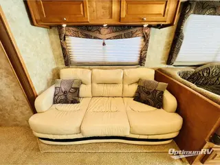 2009 Gulf Stream Crescendo C40K RV Photo 2