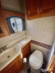 2009 Holiday Rambler Endeavor 38 PDQ RV Photo 4