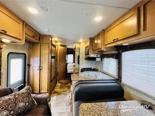 2017 Thor Four Winds 26B RV Photo 2