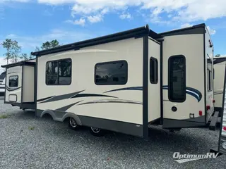 2016 Coachmen Freedom Express 297RLDS RV Photo 2