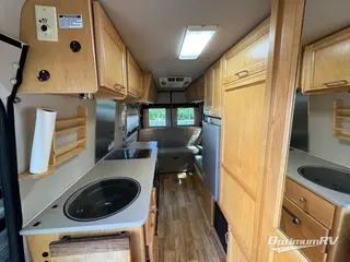 2007 Leisure Travel Free Spirit 210B RV Photo 4