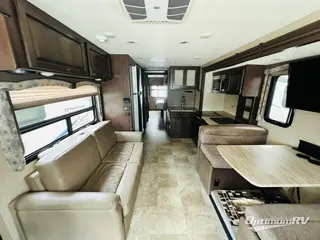 2018 Thor Windsport 34P RV Photo 2