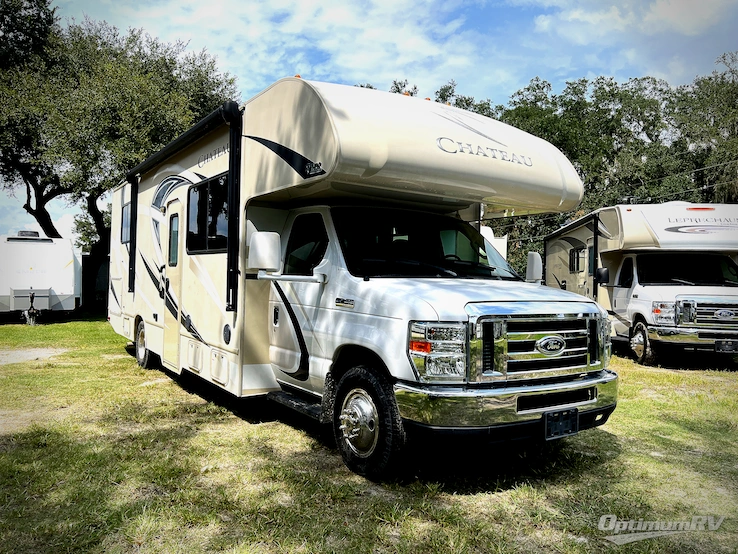 2017 Thor Chateau 28Z RV Photo 1
