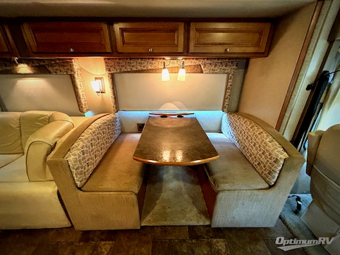 2014 Itasca Sunstar 35F RV Photo 3