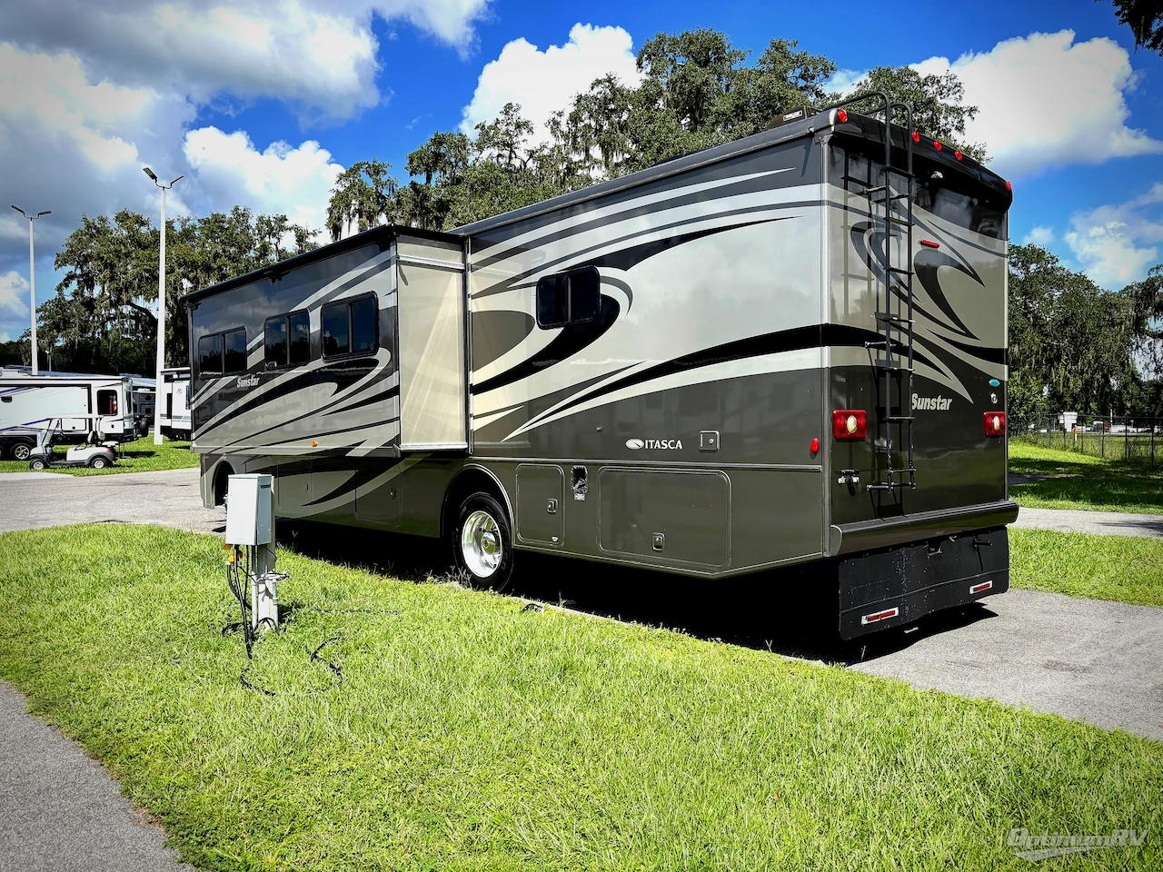 2014 Itasca Sunstar 35F Photo 3