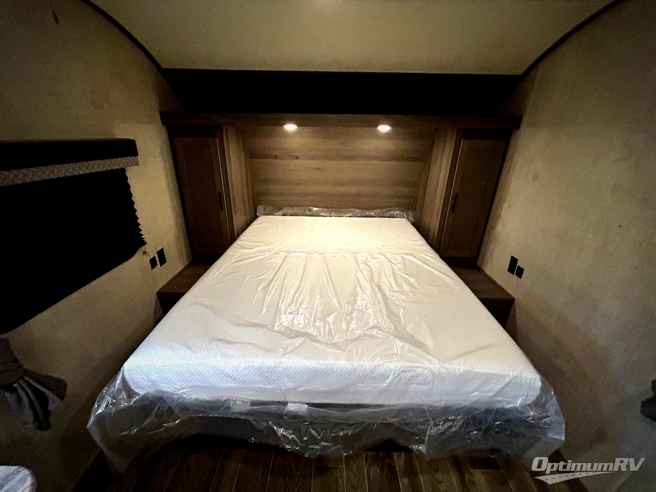 2022 Gulf Stream Kingsport Ultra Lite 248BH Photo 7