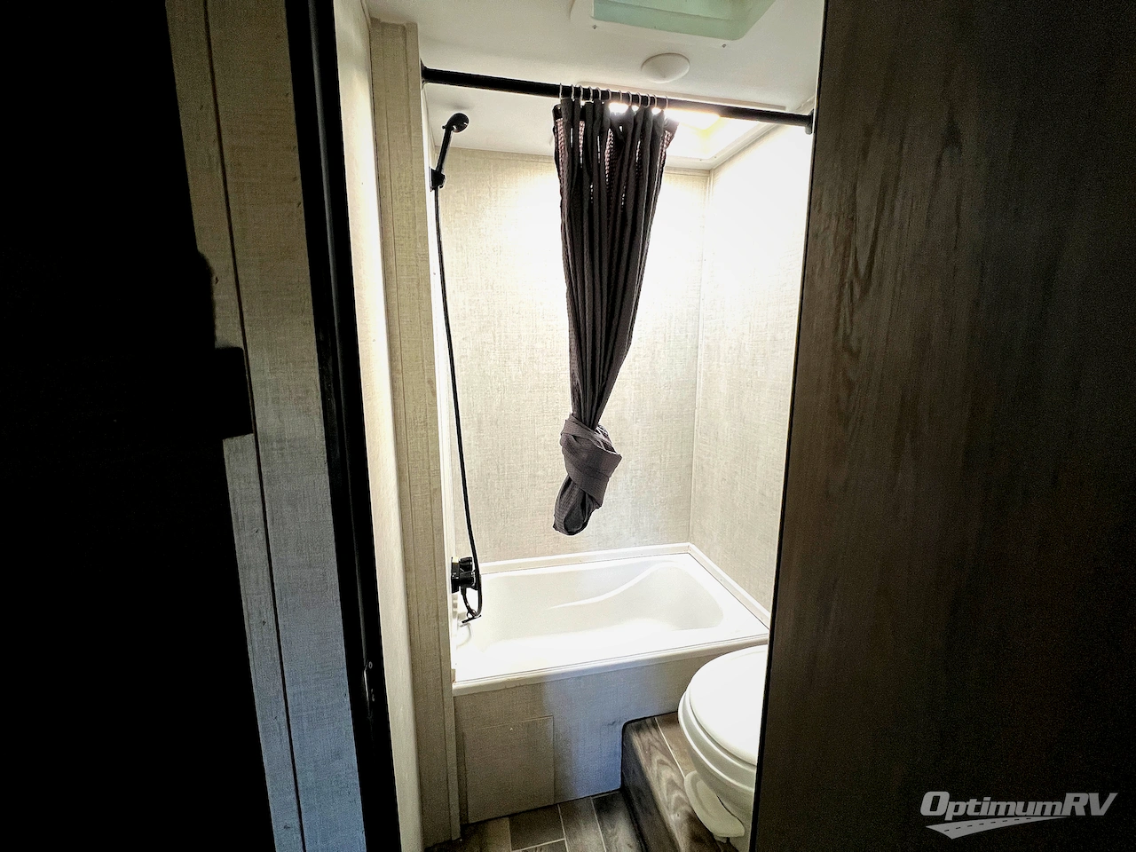 2022 Gulf Stream Kingsport 248BH Photo 14