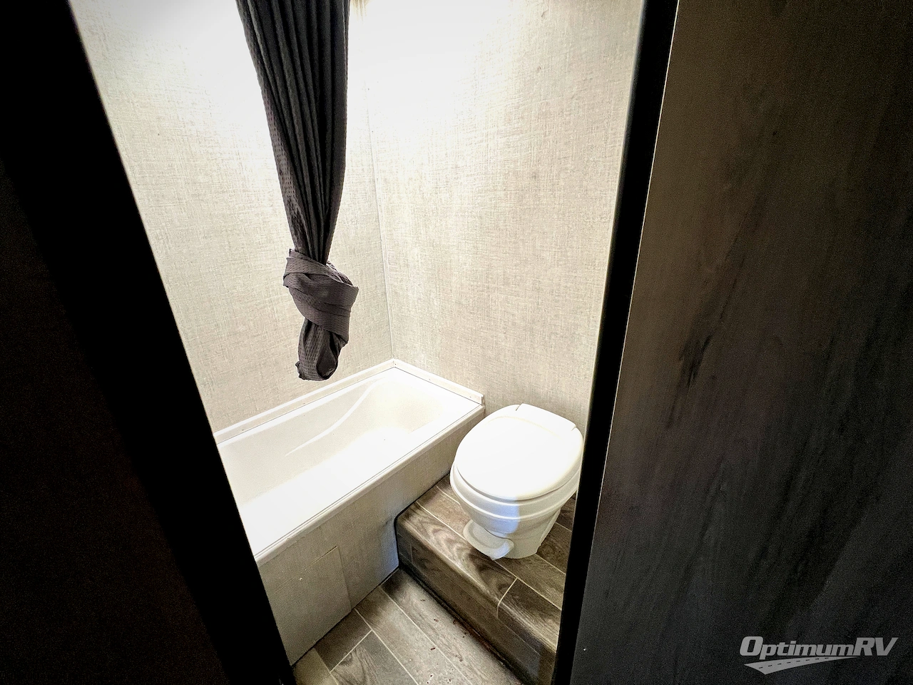 2022 Gulf Stream Kingsport 248BH Photo 15