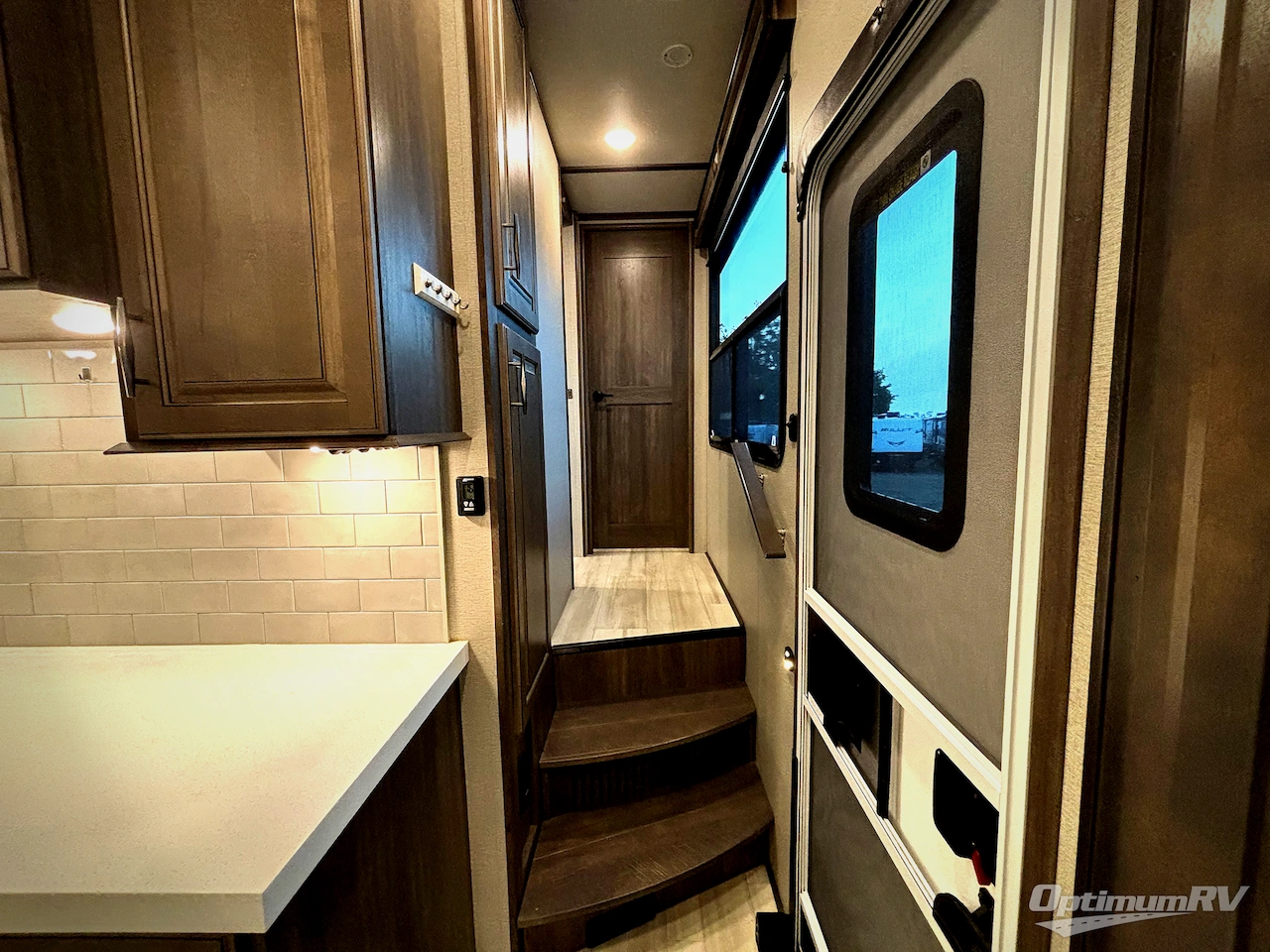 2022 Grand Design Solitude 280RK Photo 6