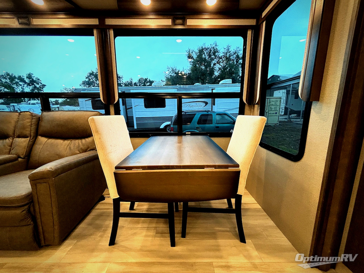 2022 Grand Design Solitude 280RK Photo 15