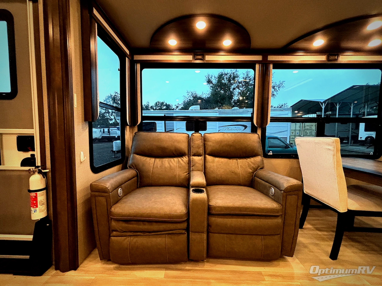 2022 Grand Design Solitude 280RK Photo 16