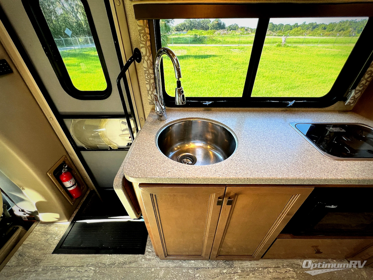2019 Thor Citation Sprinter 24SS Photo 11