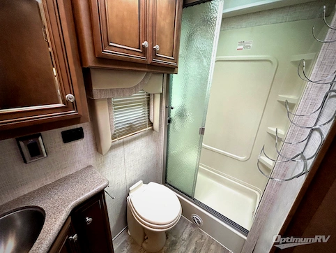 2020 Newmar Bay Star Sport 2813 RV Photo 4