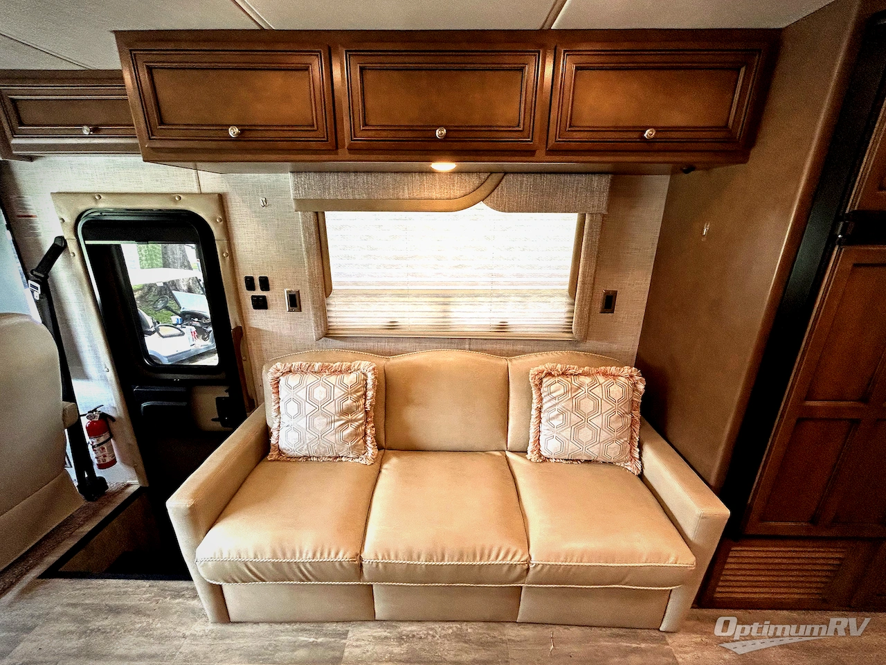 2020 Newmar Bay Star Sport 2813 Photo 10
