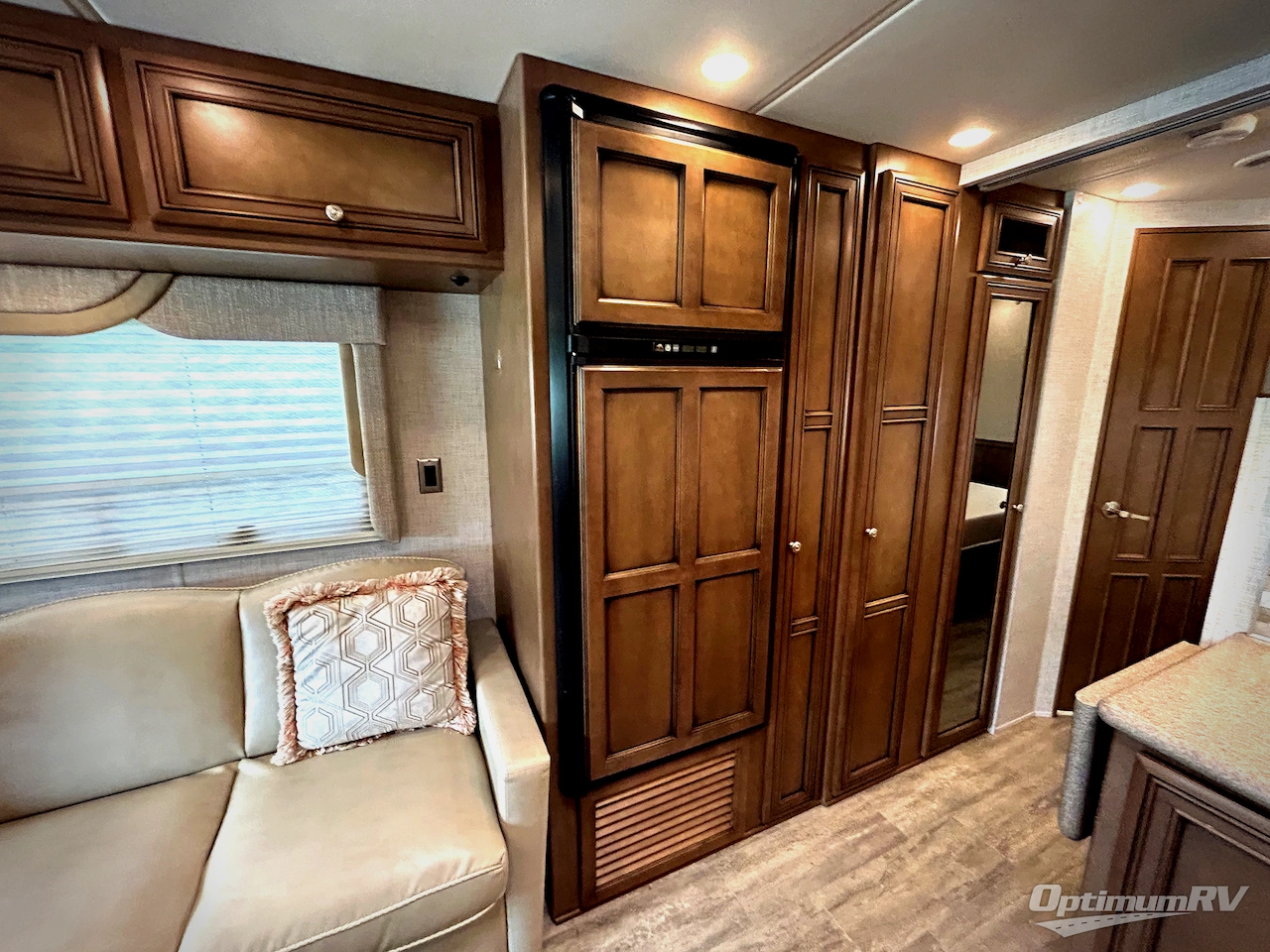 2020 Newmar Bay Star Sport 2813 Photo 11