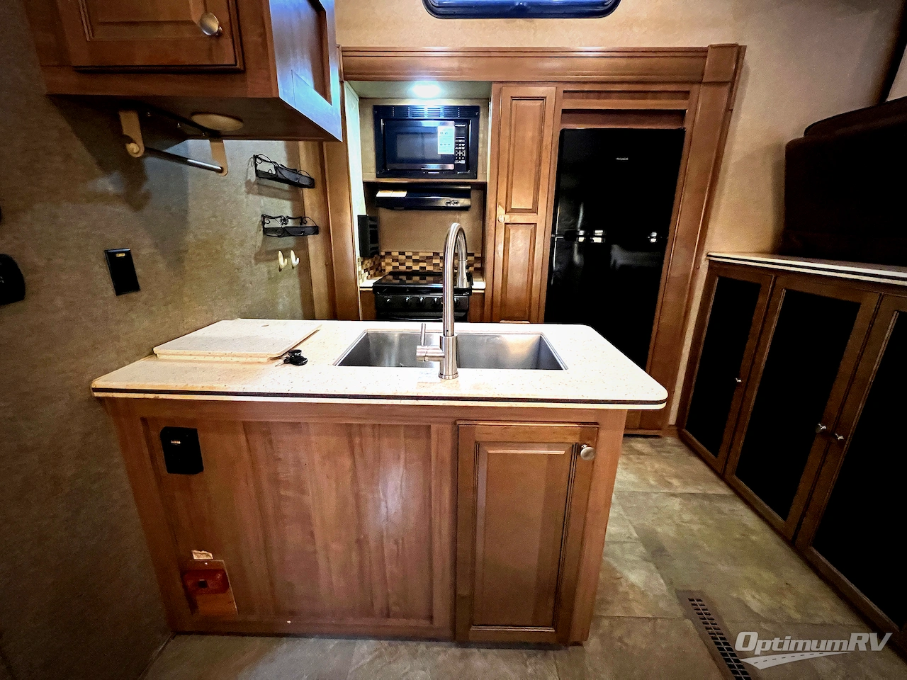 2018 Forest River Rockwood Signature Ultra Lite 8297S Photo 10