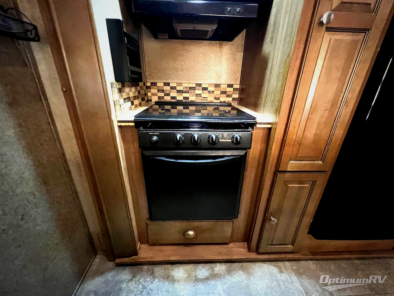2018 Forest River Rockwood Signature Ultra Lite 8297S Photo 12