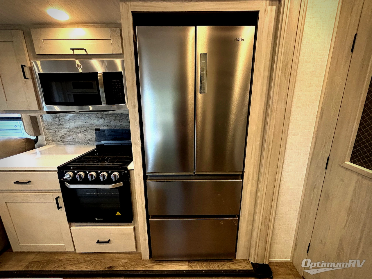 2022 East To West Tandara 286RL-OK Photo 11