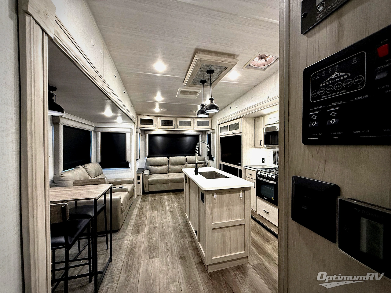 2022 East To West Tandara 285RL Photo 4