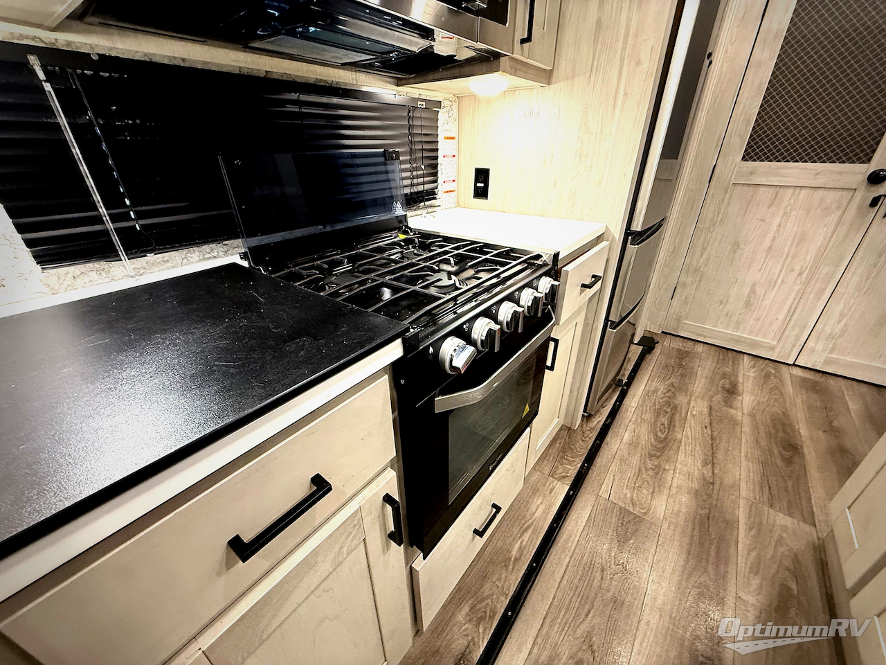 2022 East To West Tandara 285RL Photo 14