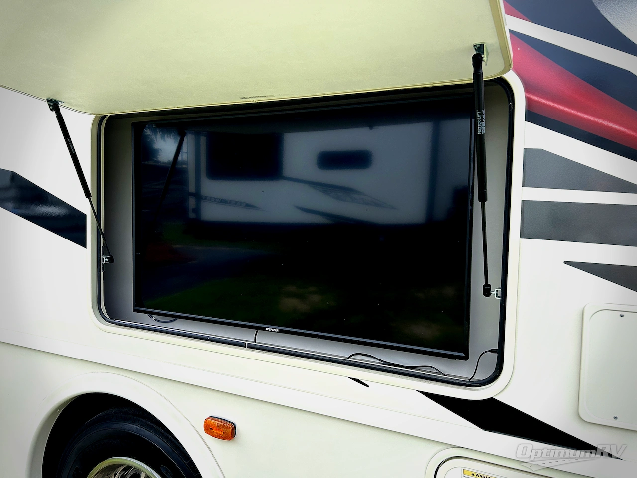 2021 Fleetwood Flair 29M Photo 19