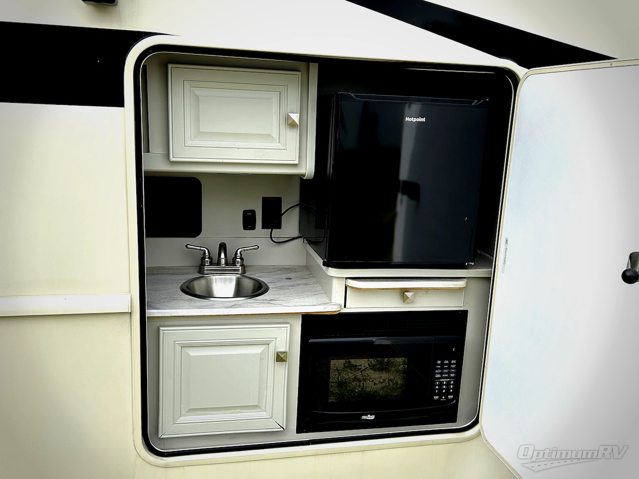 2021 Fleetwood Flair 29M Photo 20